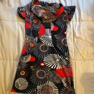 Short sleeve dress